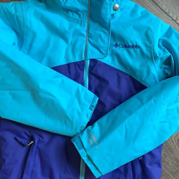 Girl’s Columbia Ski Jacket and gloves, YS (7/8) - Picture 2 of 7